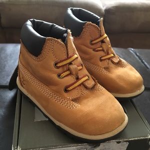 Timberland infant booties size 4
